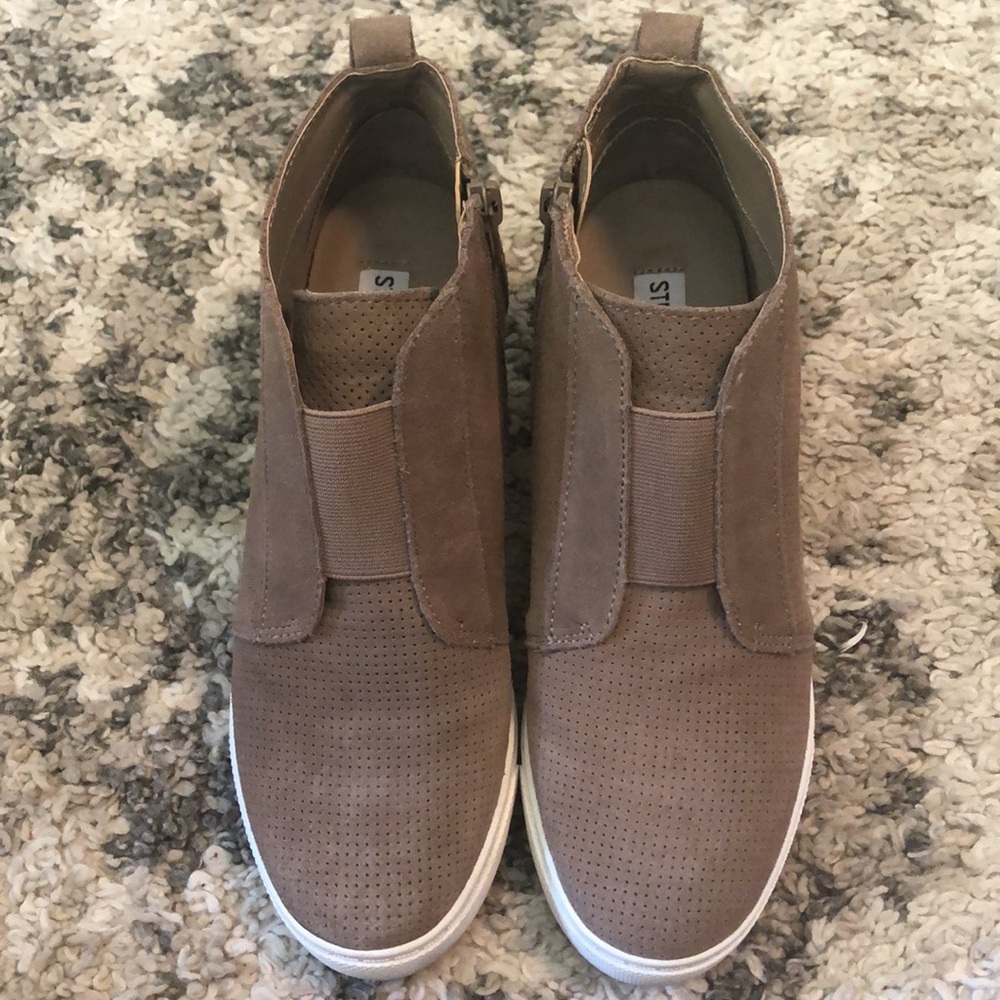 LAST CHANCE 💄 Steve Madden Wedge Sneakers, size 8.5 - Picture 5 of 9